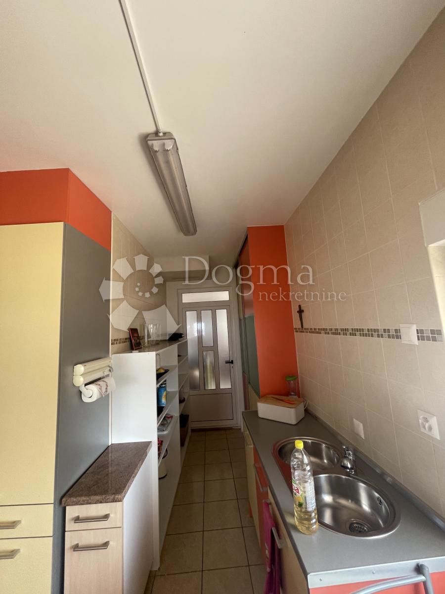 Hiša Jadranovo, Crikvenica, 700m2