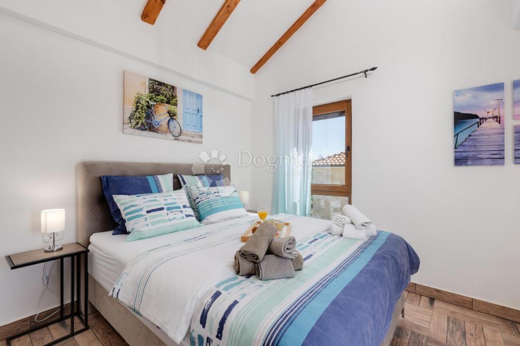 Hiša Malinska, Malinska-Dubašnica, 130m2