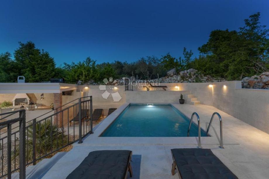 Hiša Malinska, Malinska-Dubašnica, 130m2