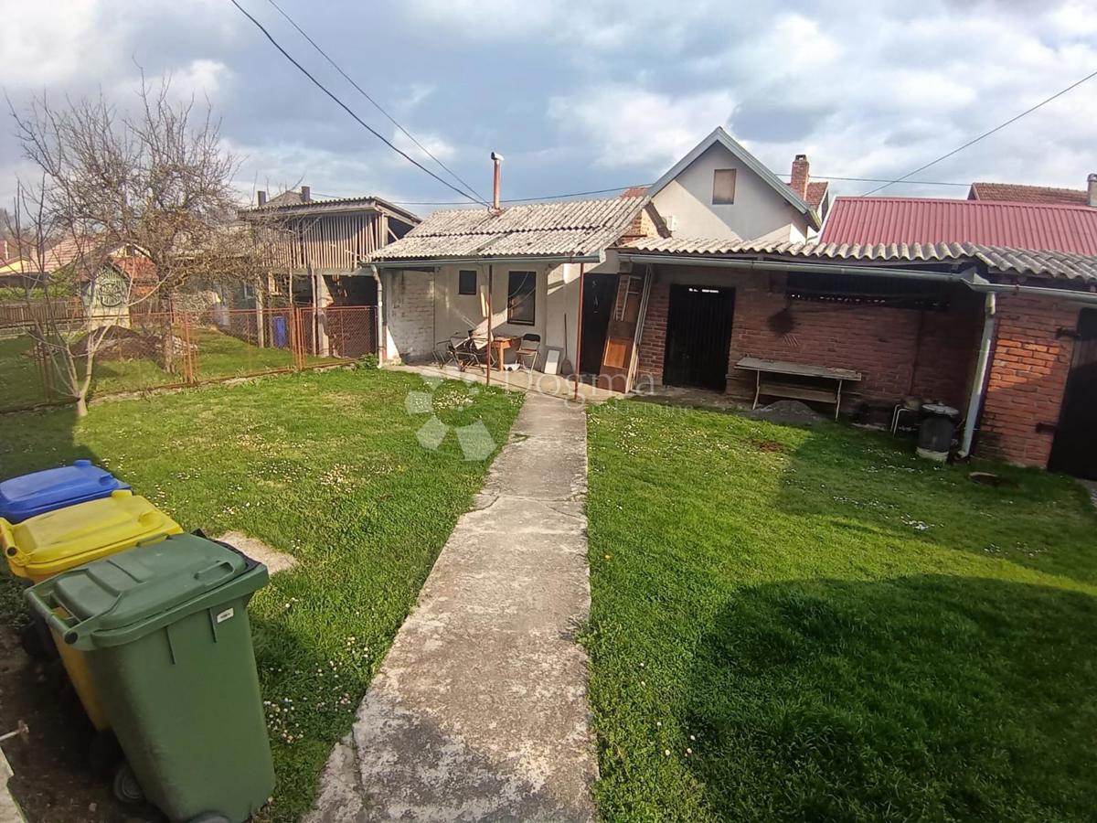 Hiša Orahovica, 180m2