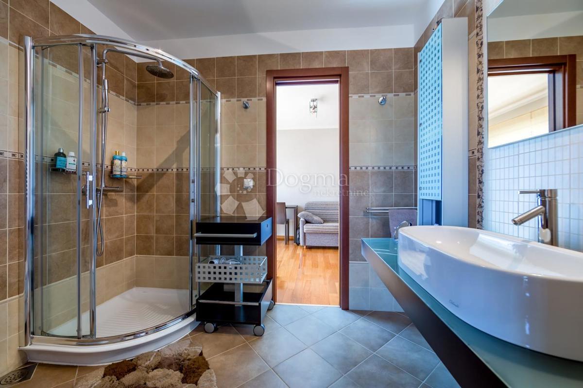 Hiša Bregi, Matulji, 200m2