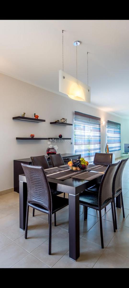 Hiša Bregi, Matulji, 200m2