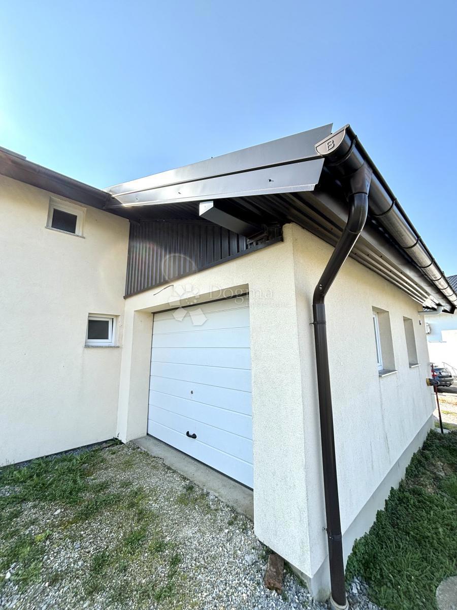 Hiša Lonja, Ivanić-Grad, 256m2