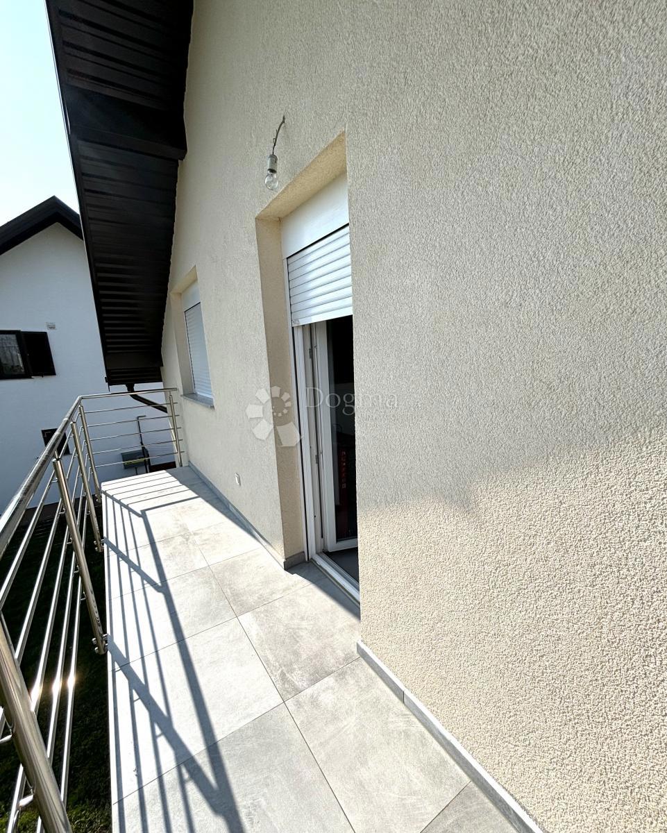 Hiša Lonja, Ivanić-Grad, 256m2