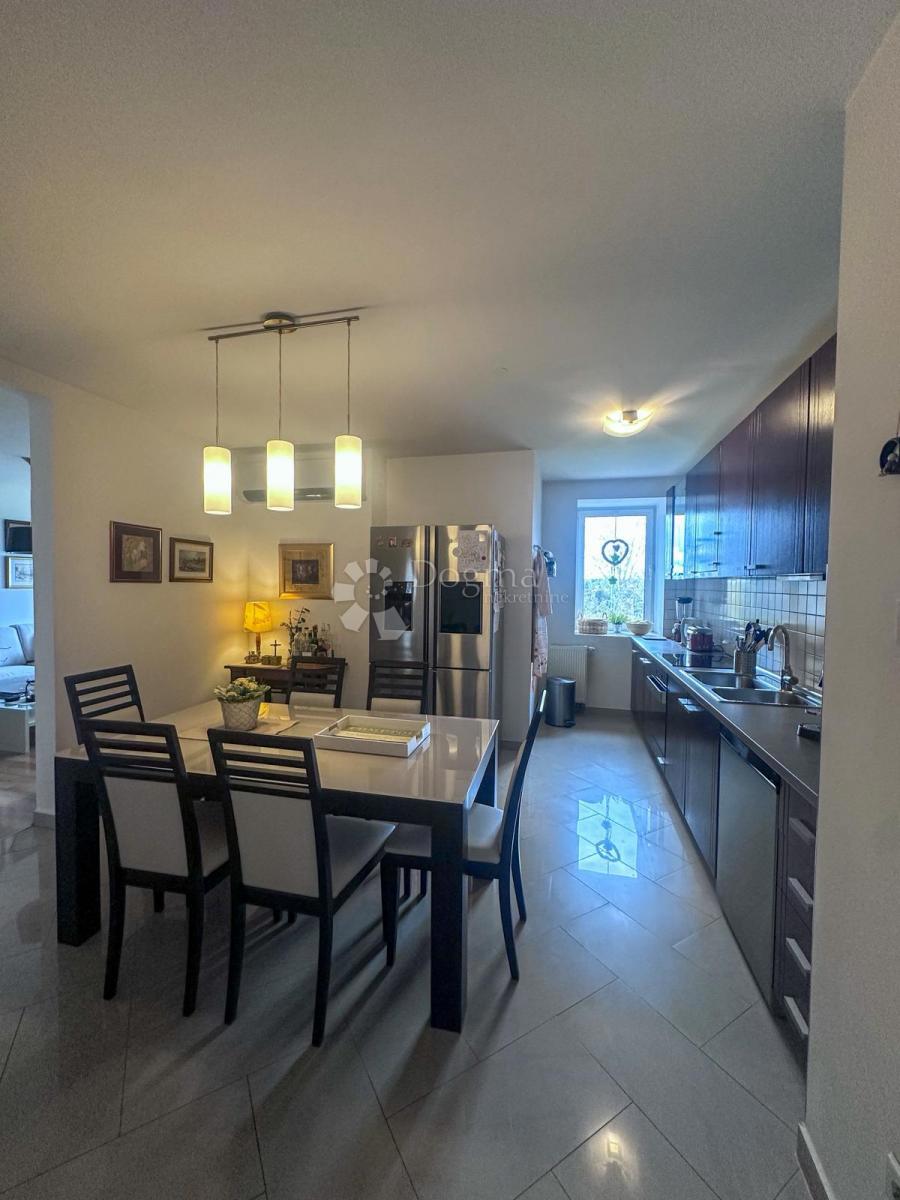 Stanovanje Centar Ivanić-Grad, Ivanić-Grad, 74,53m2