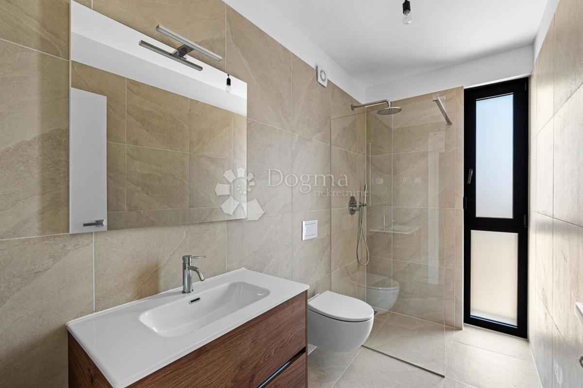 Stanovanje Novigrad, 134,99m2