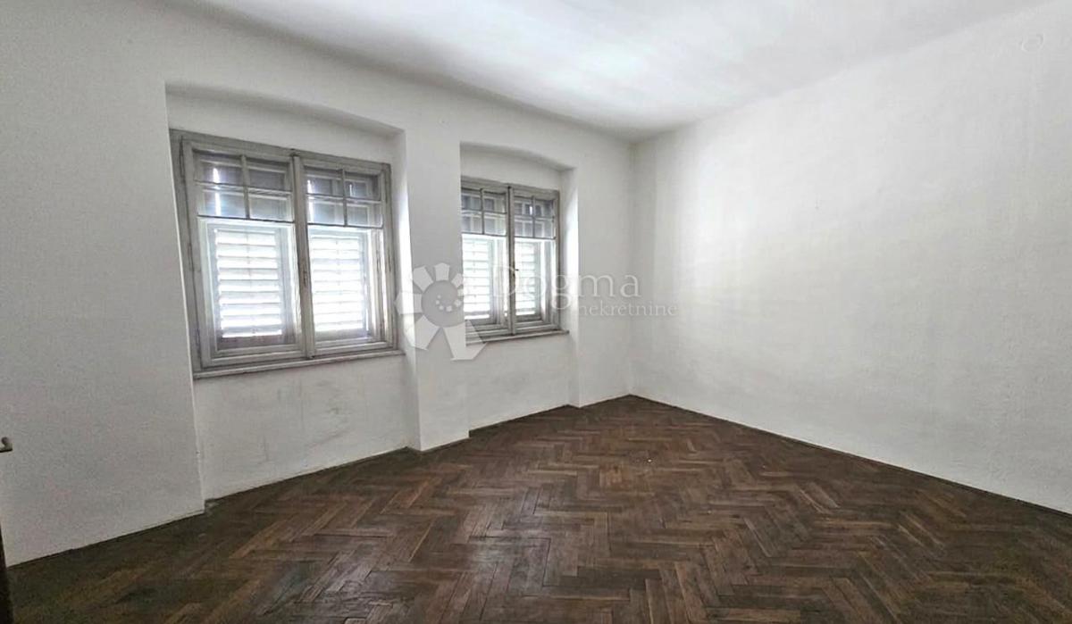 Hiša Stari Pazin, Pazin, 190m2