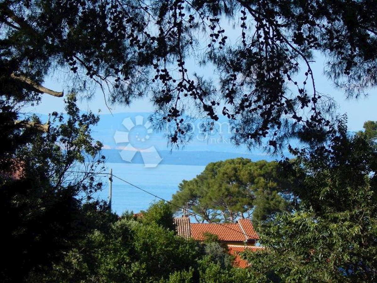 Zemljišče Veli Lošinj, Mali Lošinj, 1.995m2