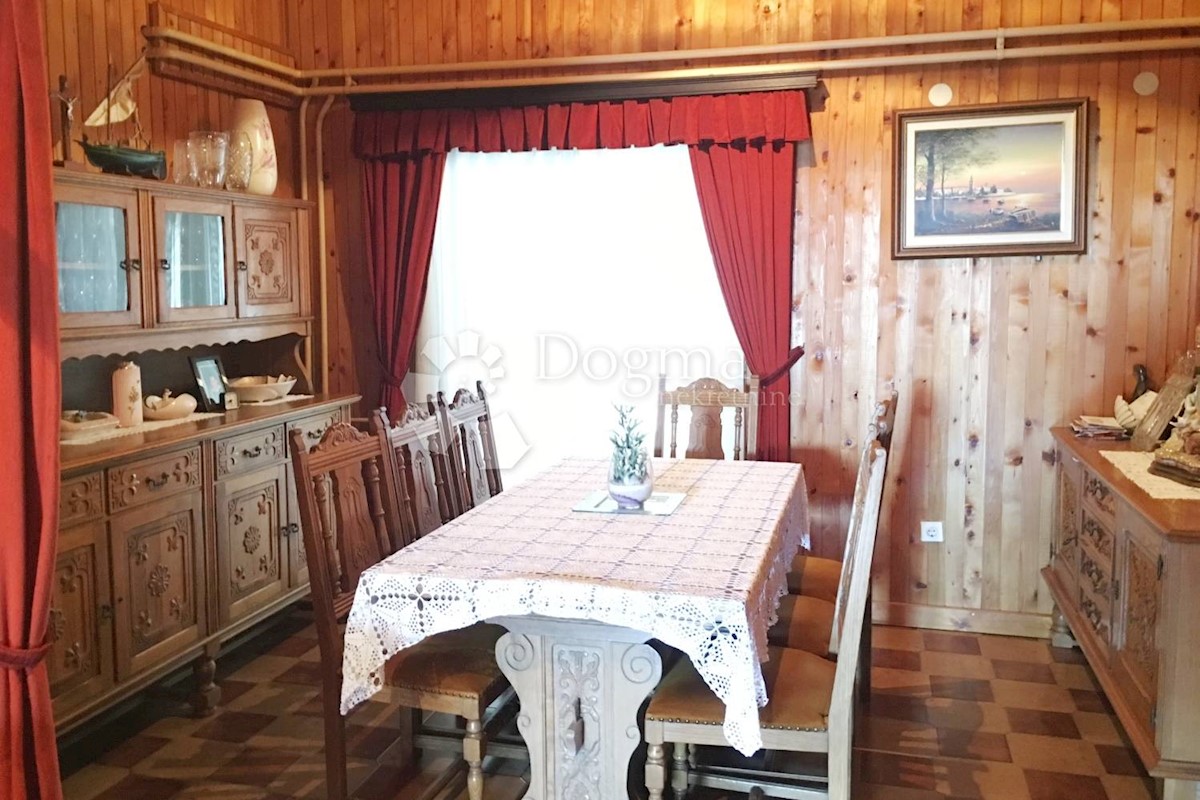 Poslovni prostor Vabriga, Tar-Vabriga, 690m2