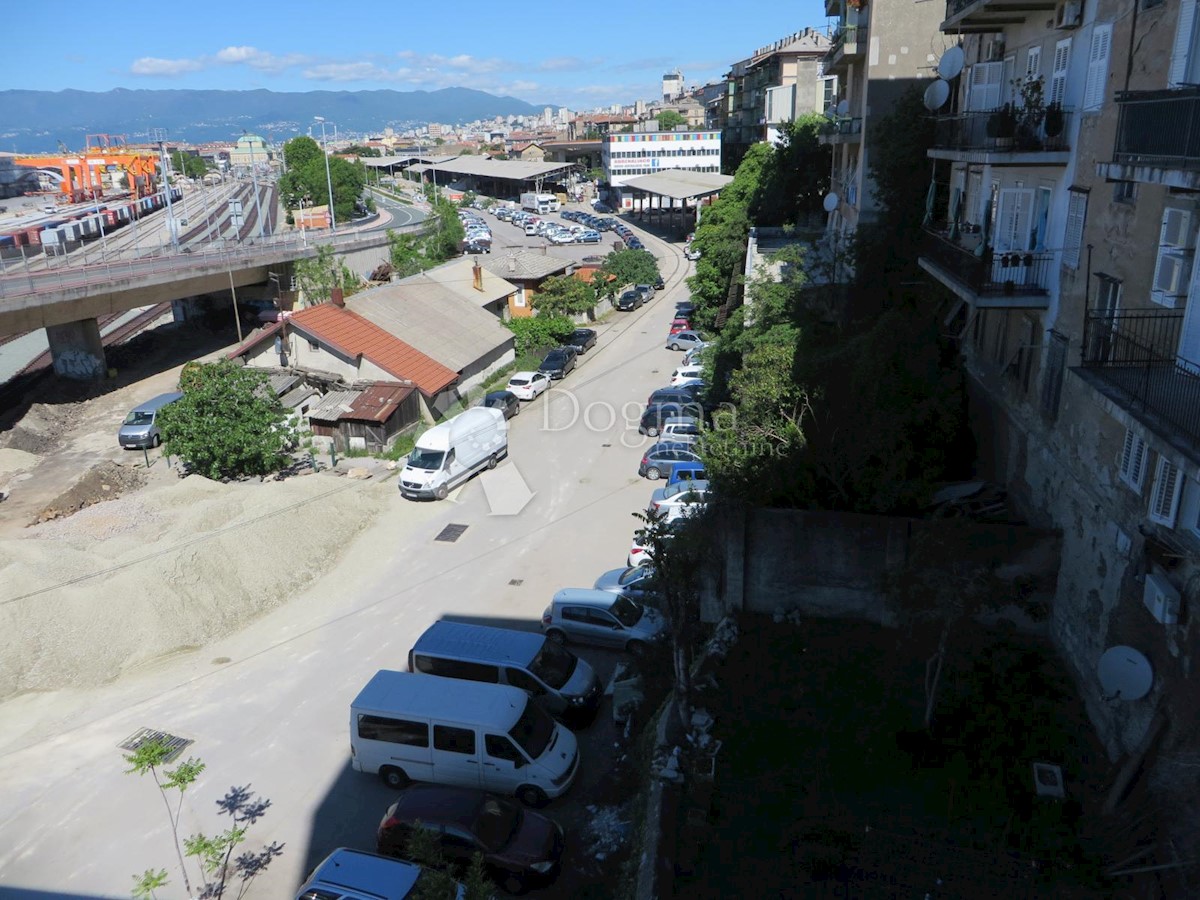 Poslovni prostor Pećine, Rijeka, 203m2