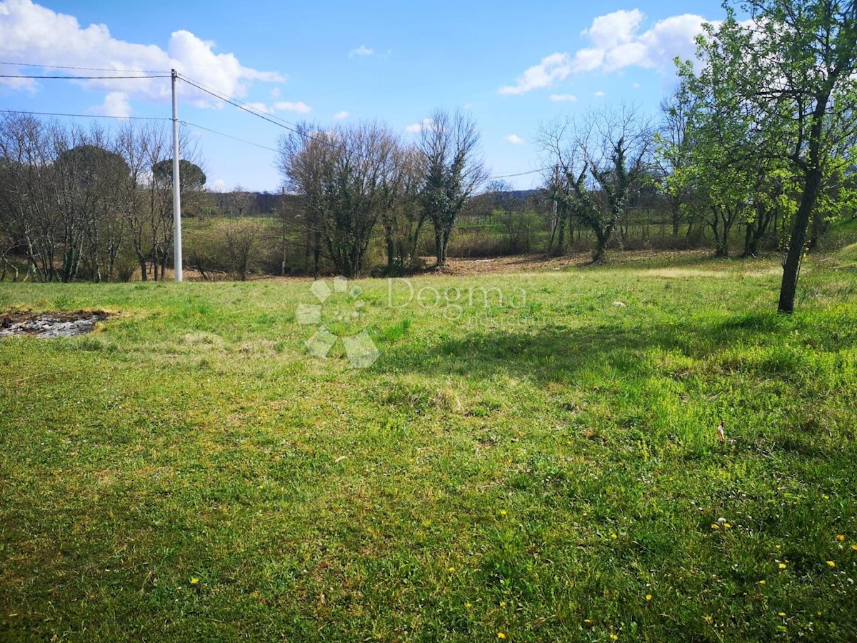 Zemljišče Pićan, 4.670m2
