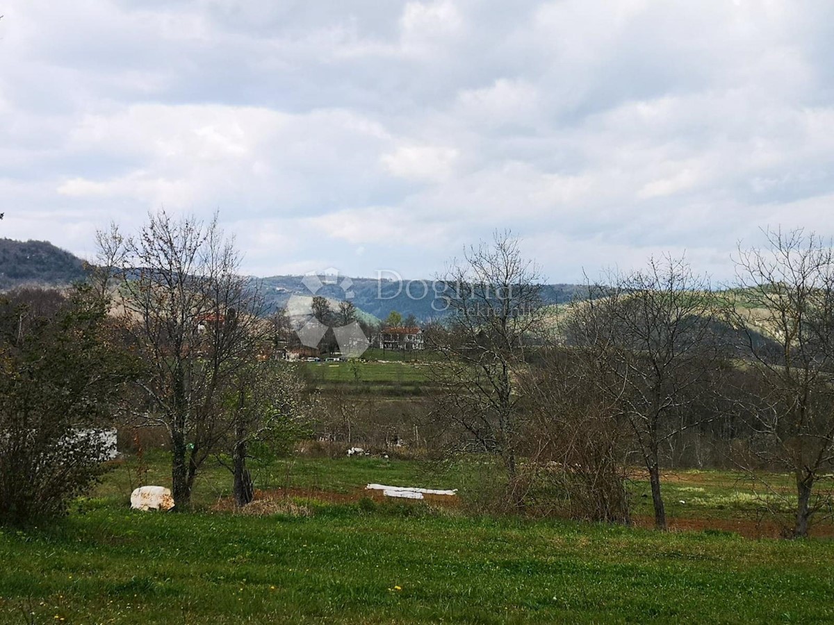 Zemljišče Pićan, 4.670m2