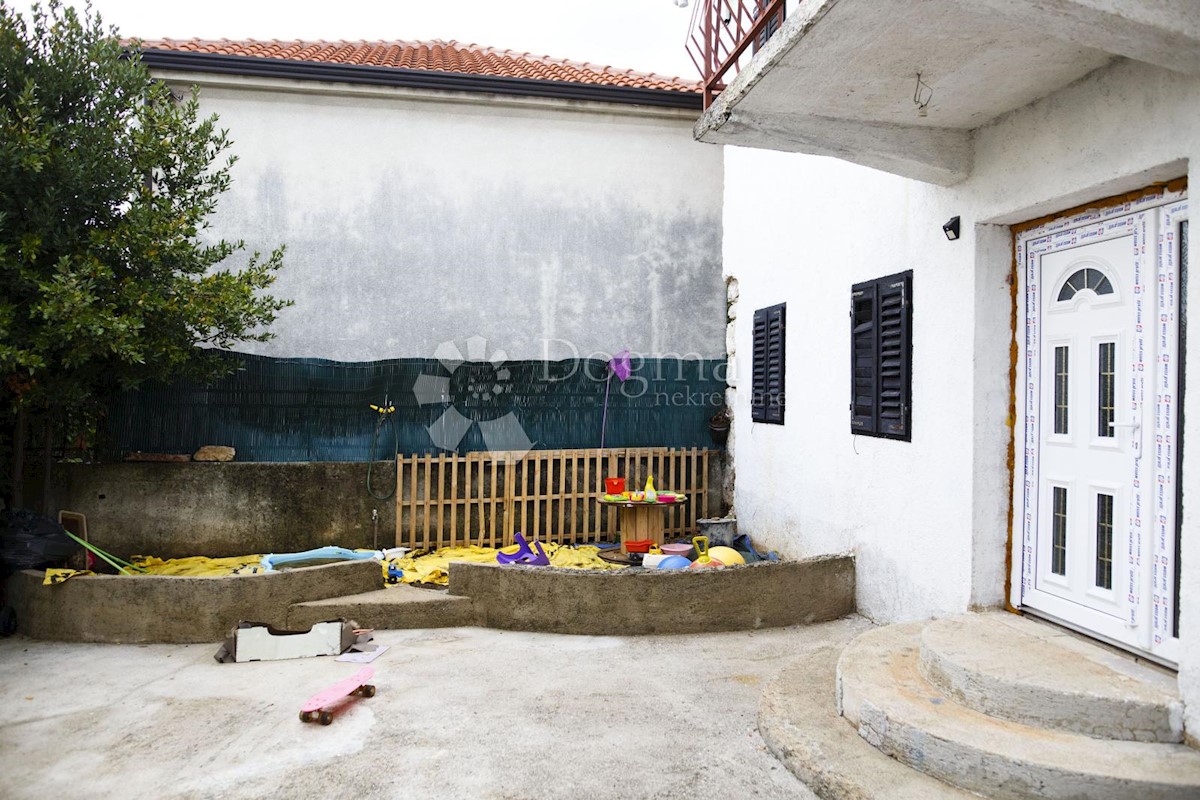 Hiša Kostrena, 338m2
