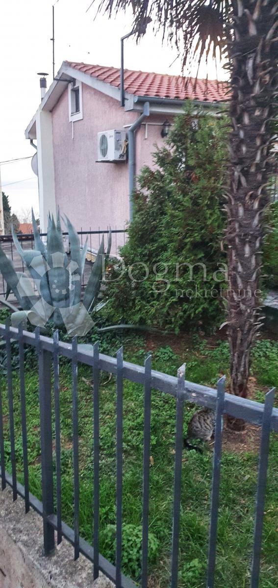 Hiša Krnjevo, Rijeka, 150m2