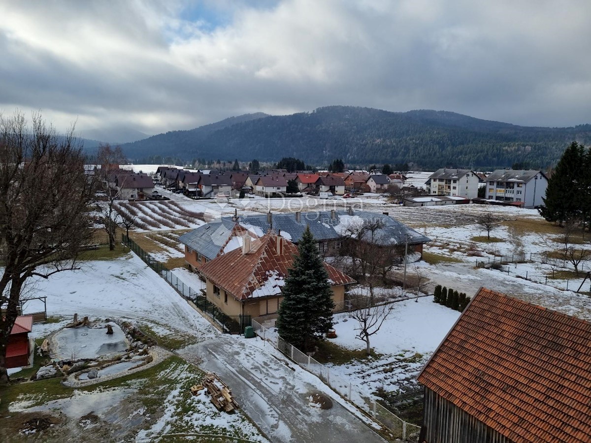 Zemljišče Ravna Gora, 590m2