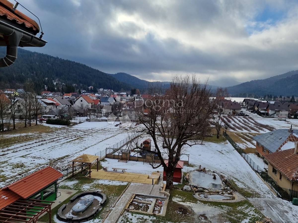 Zemljišče Ravna Gora, 590m2