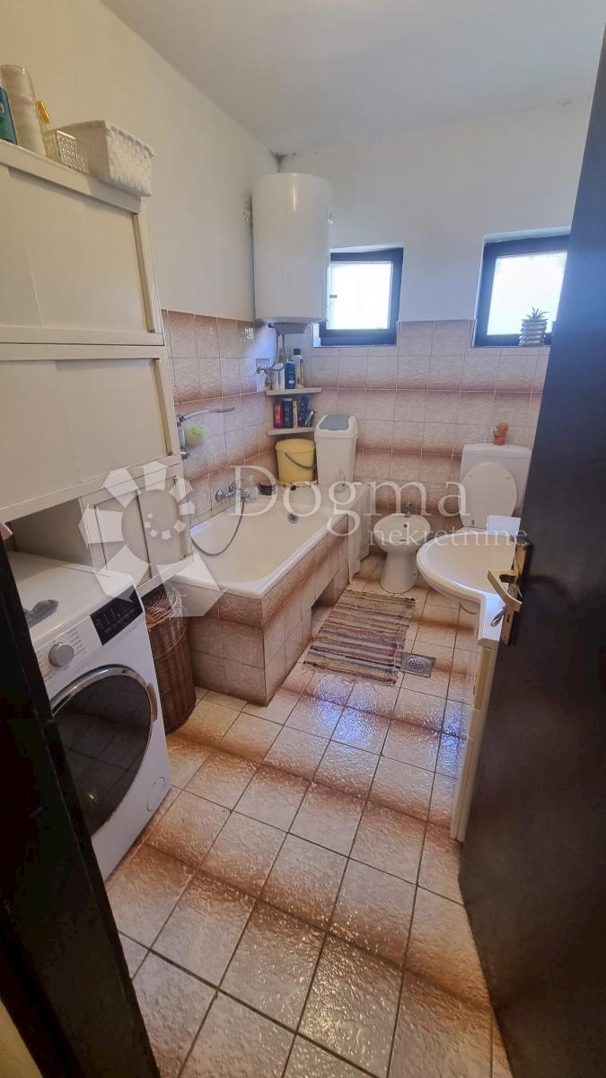 Hiša Škurinje, Rijeka, 225m2