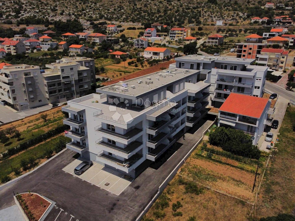 Poslovni prostor Trogir, 31,98m2