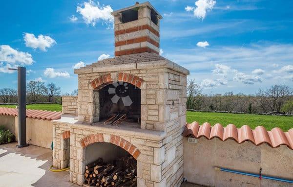 Hiša Šarići, Marčana, Krvavići 39, 160m2