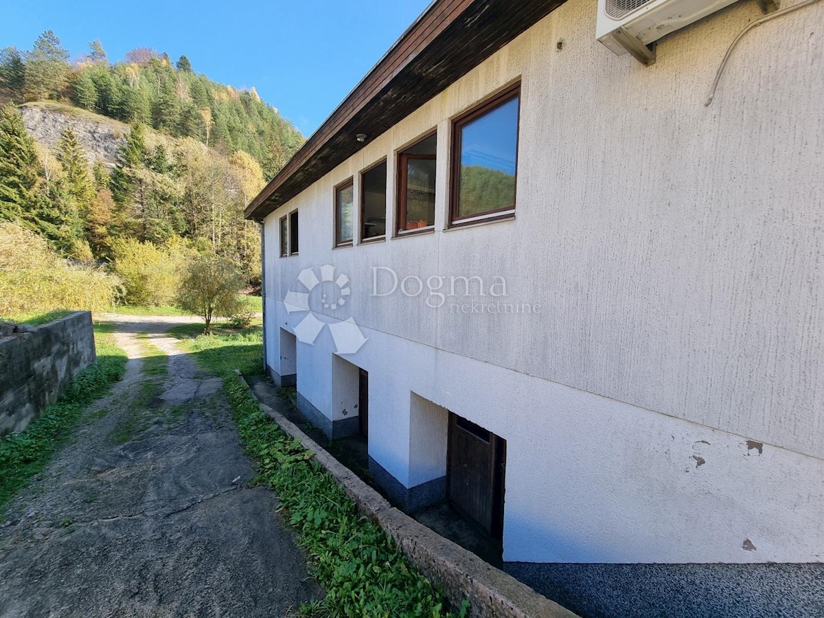 Poslovni prostor Donja Dobra, Brod Moravice, 251m2