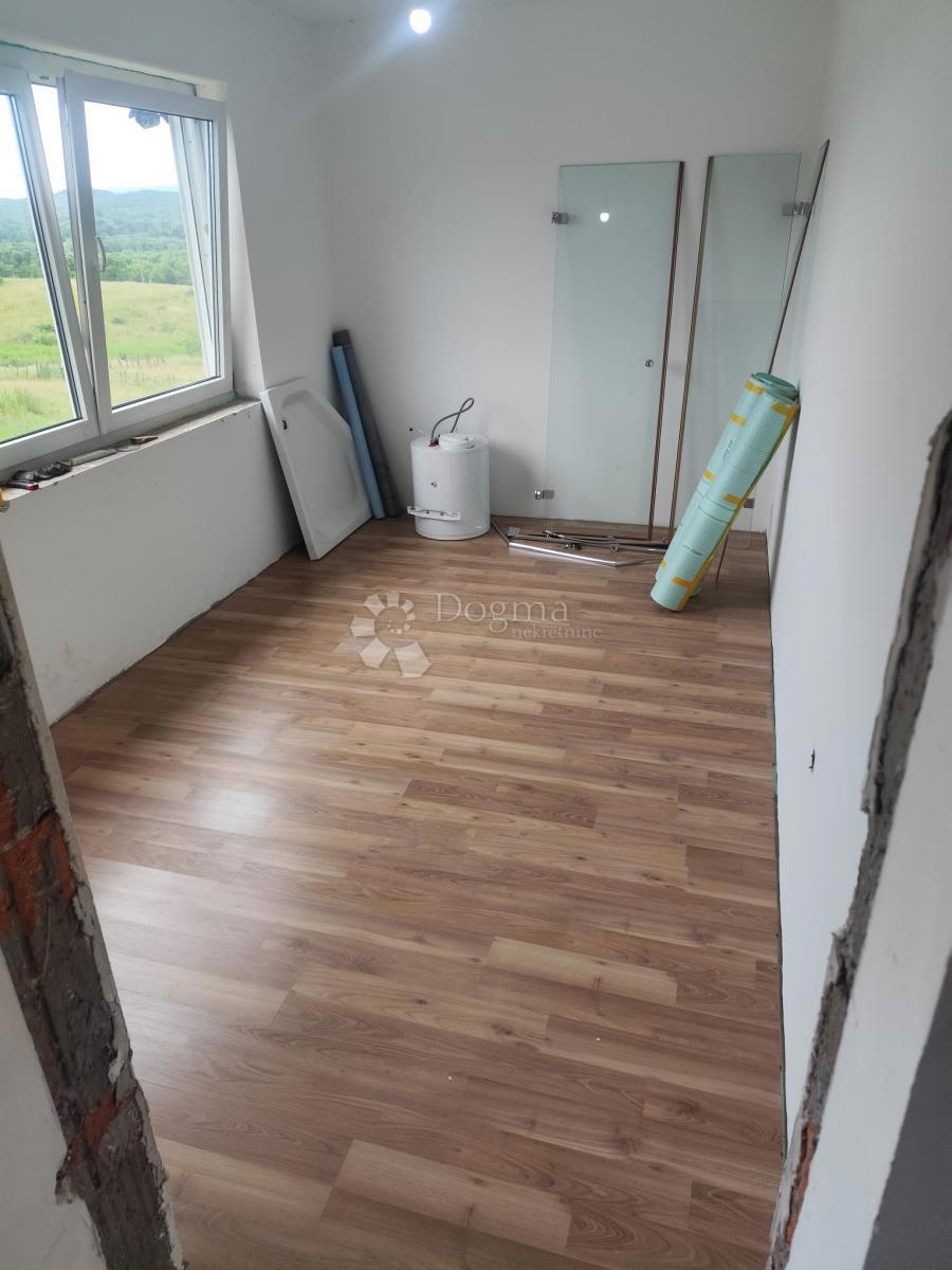 Hiša Slatina, 200m2