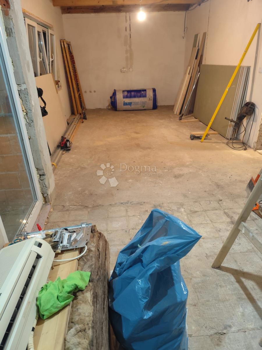 Hiša Slatina, 200m2