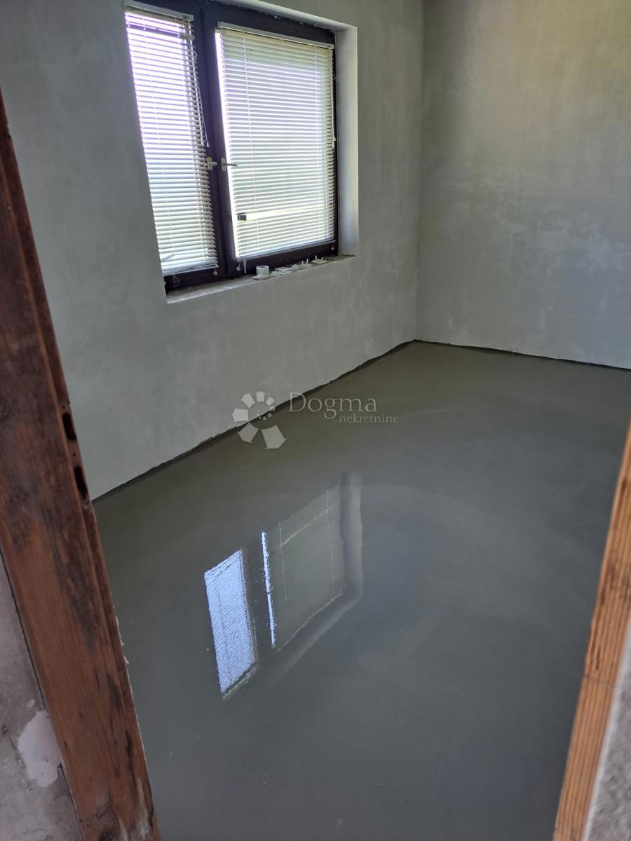 Hiša Slatina, 200m2