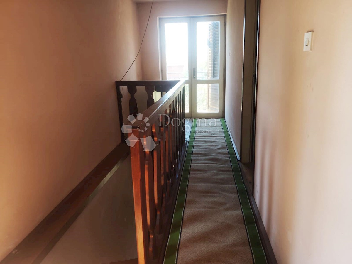 Hiša Buje, 120m2