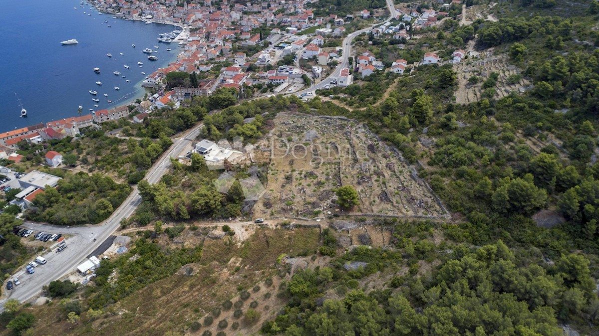 Zemljišče Vis, 3.500m2