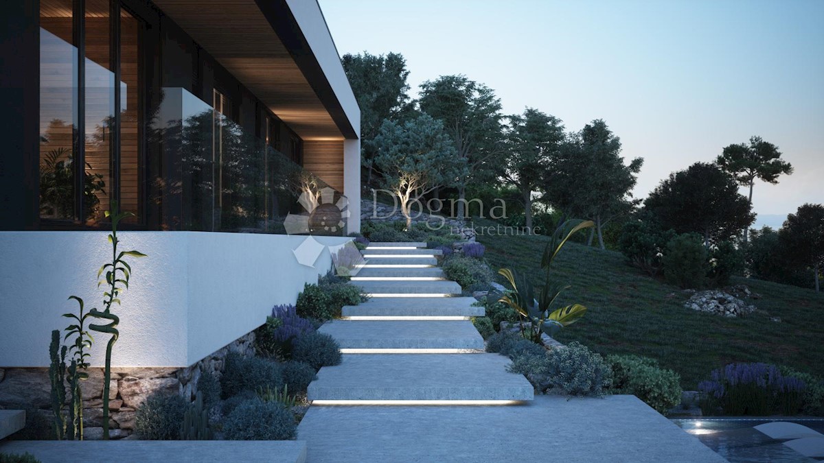 Hiša Labin, 300m2