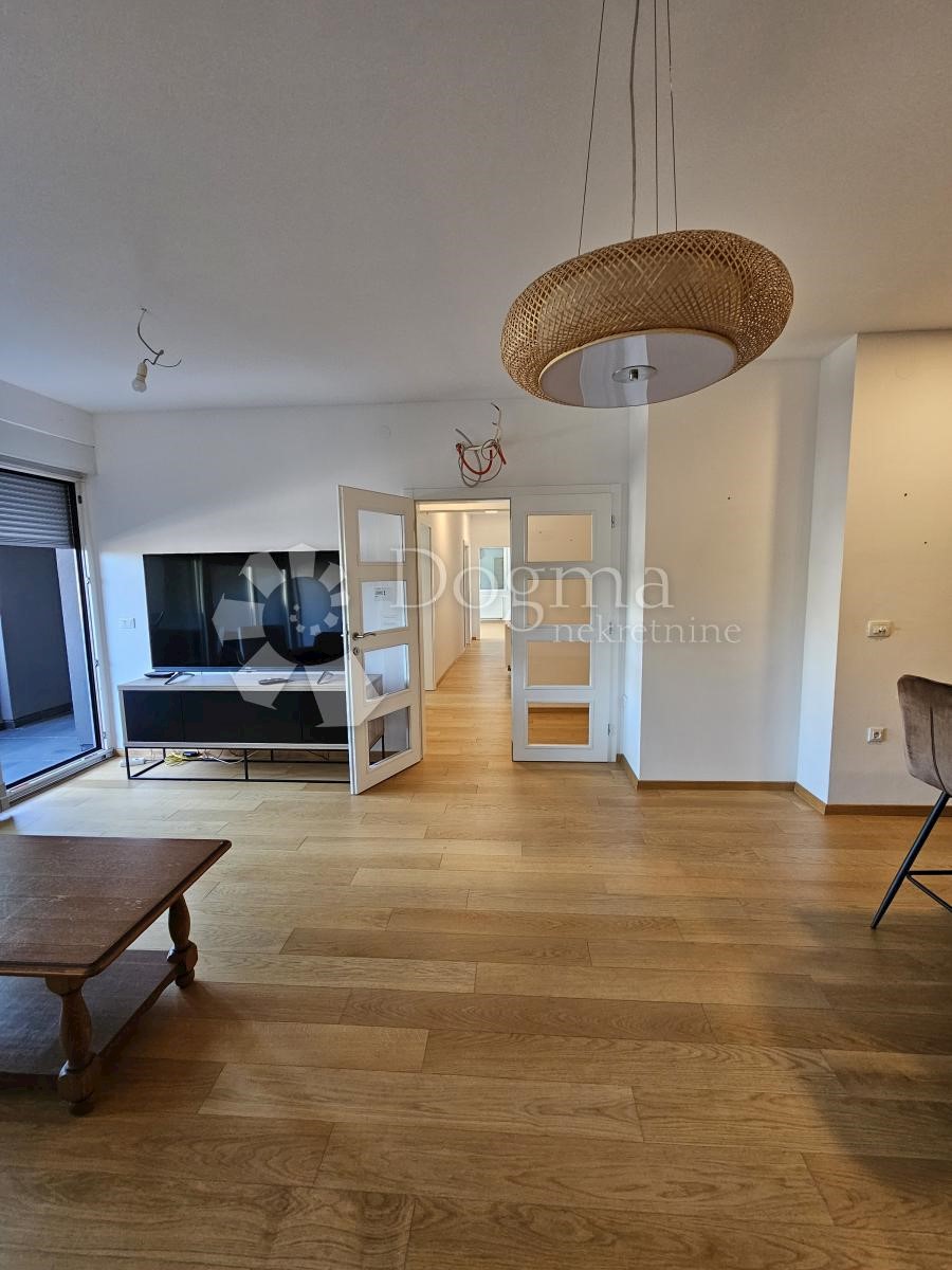 Stanovanje Centar, Varaždin, 131,45m2