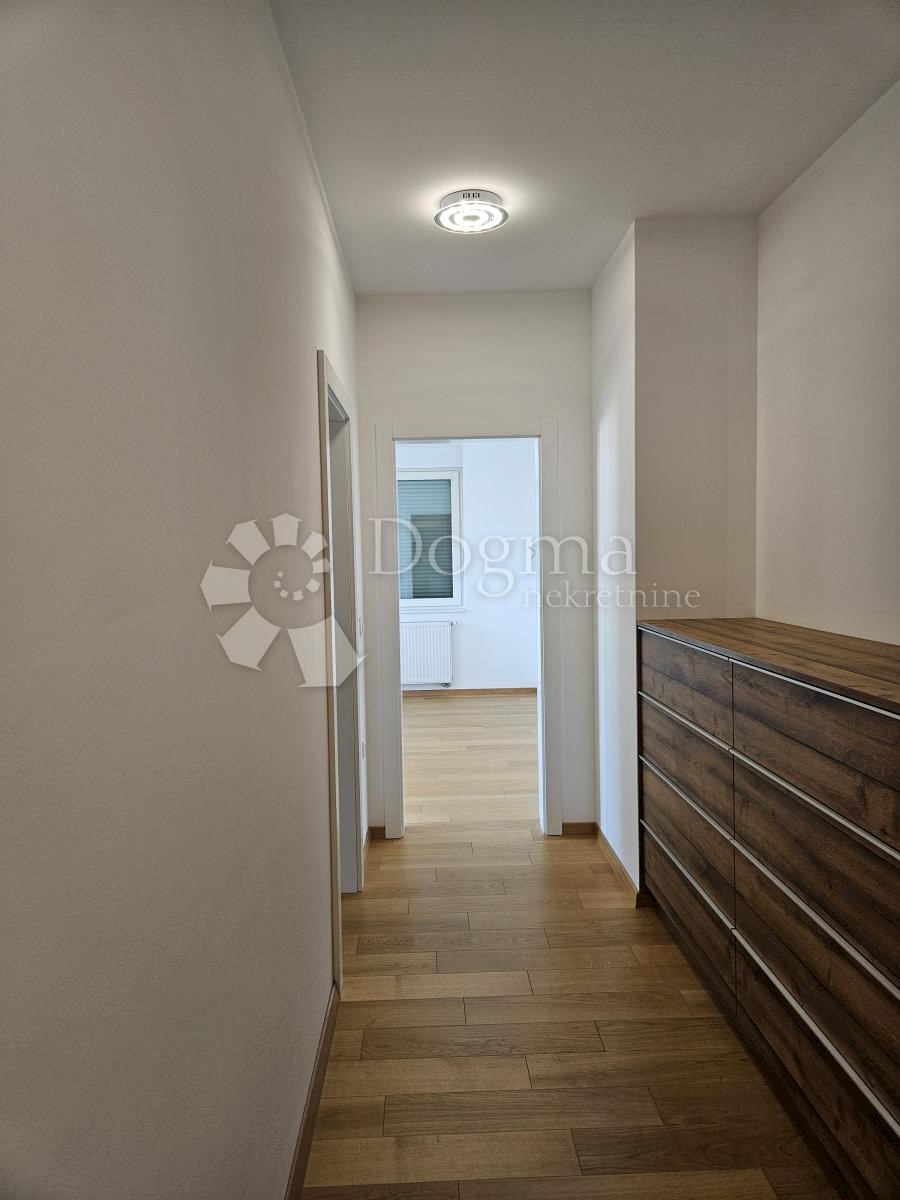 Stanovanje Centar, Varaždin, 131,45m2