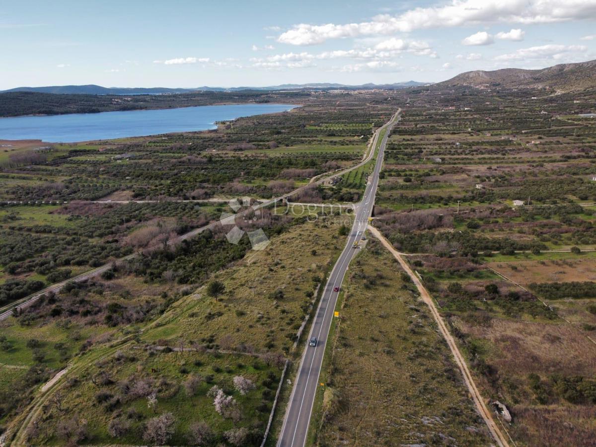 Zemljišče Donje Polje, Šibenik - Okolica, 1.962m2