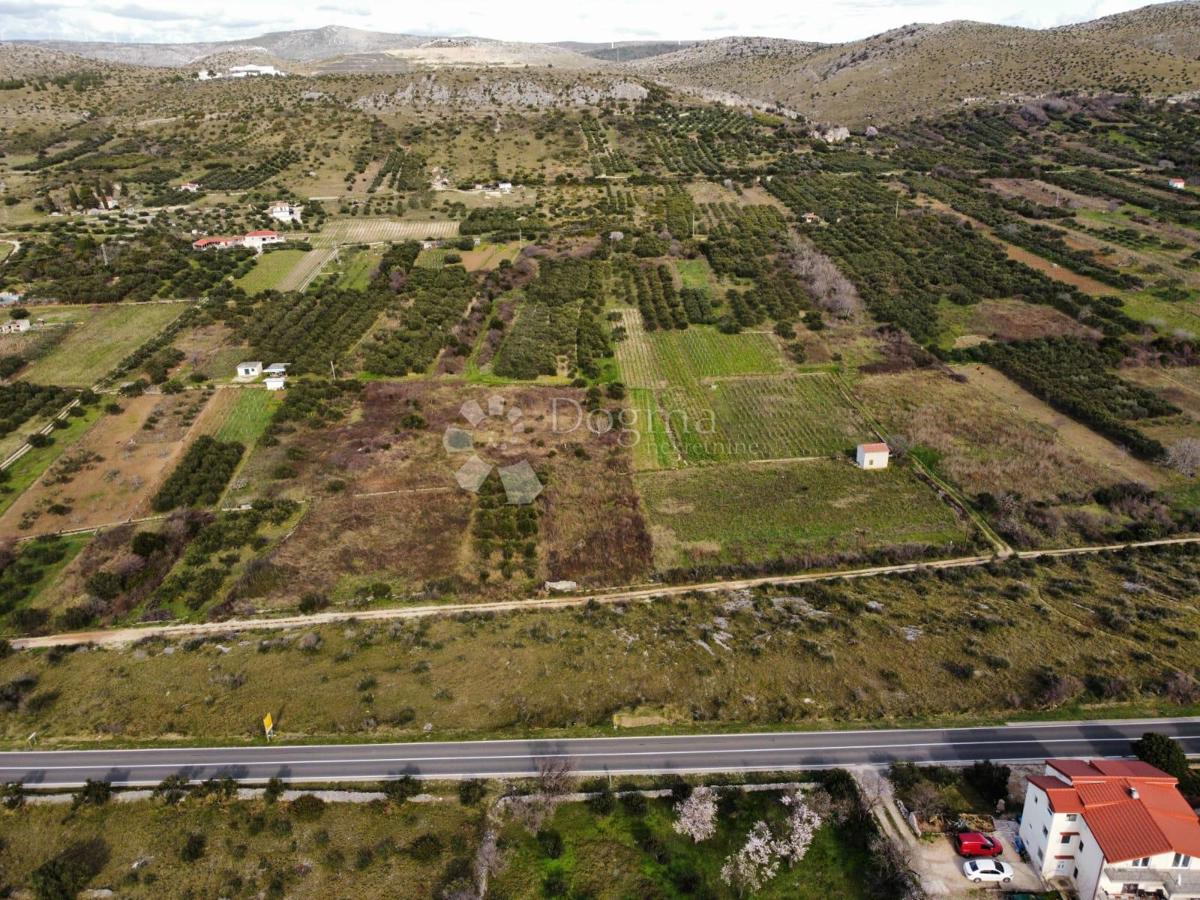 Zemljišče Donje Polje, Šibenik - Okolica, 1.962m2