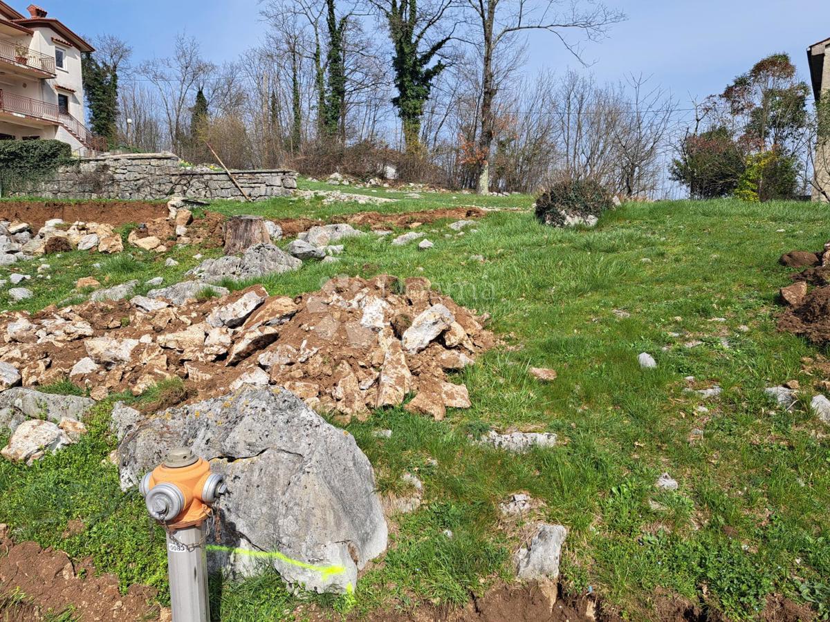 Zemljišče Mučići, Matulji, Mučići kod k.br. 52 c, 1.000m2