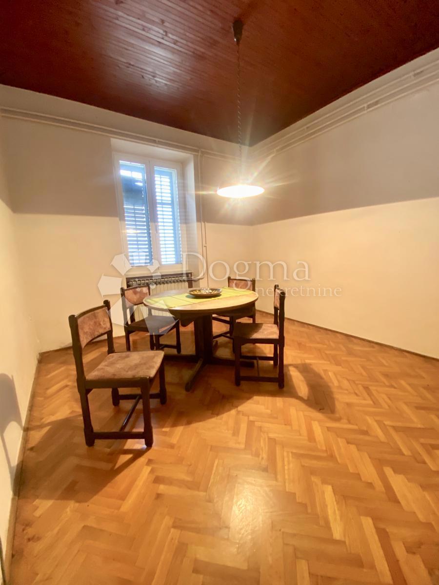 Hiša Kozala, Rijeka, 252m2
