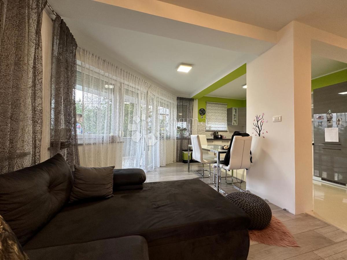 Stanovanje Pobri, Opatija - Okolica, 84m2