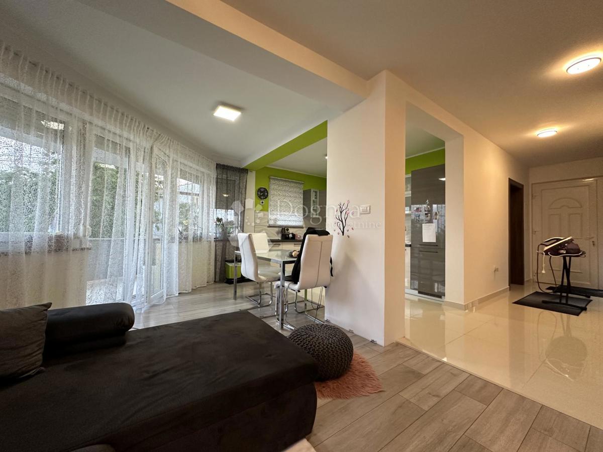Stanovanje Pobri, Opatija - Okolica, 84m2