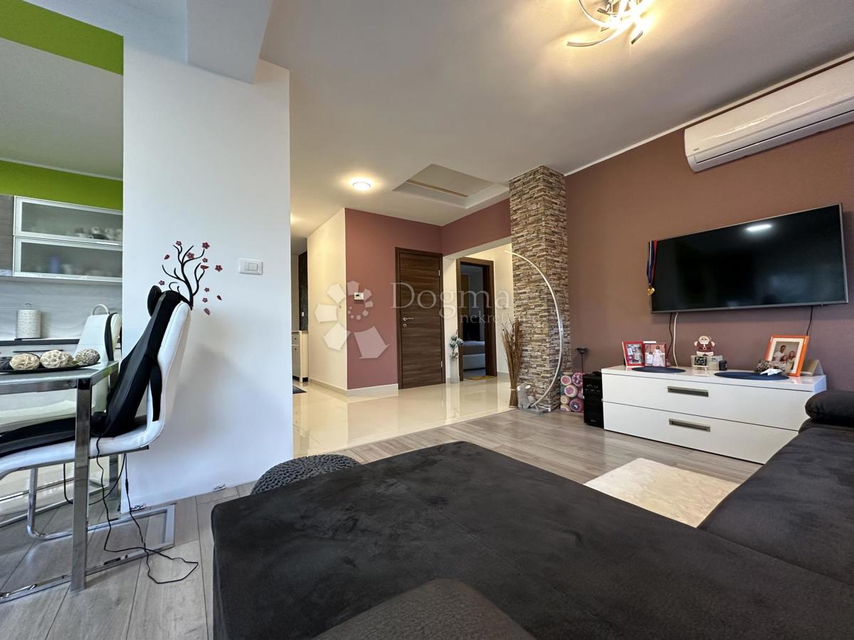 Stanovanje Pobri, Opatija - Okolica, 84m2