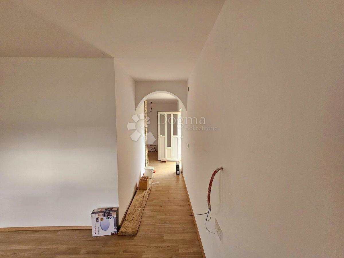 Stanovanje Valdebek, Pula, 73,69m2