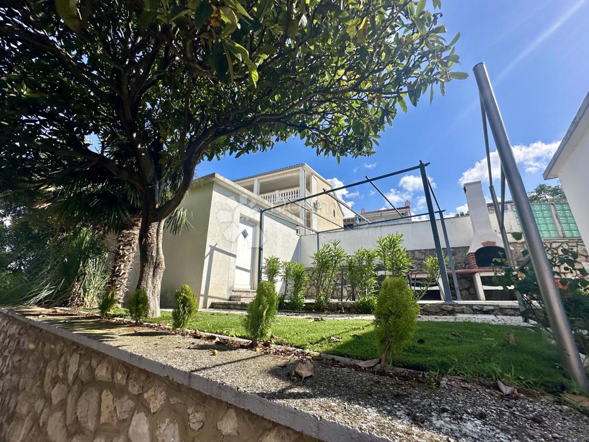 Hiša Crikvenica, 180m2