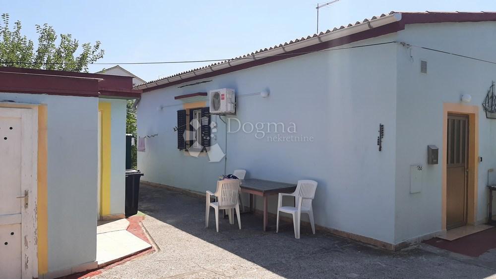 Hiša Barbat na Rabu, Rab, 240m2