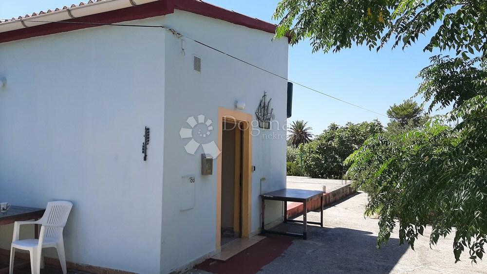 Hiša Barbat na Rabu, Rab, 240m2