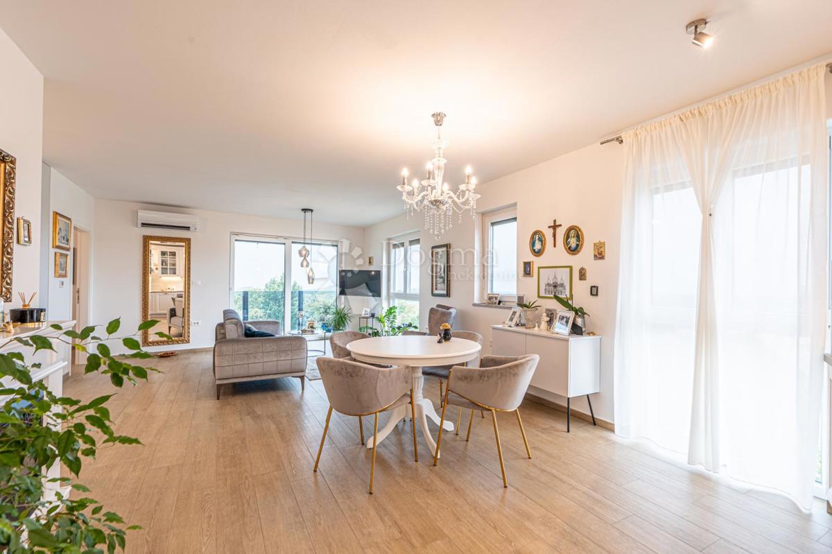 Stanovanje Žbandaj, Poreč, 97,57m2