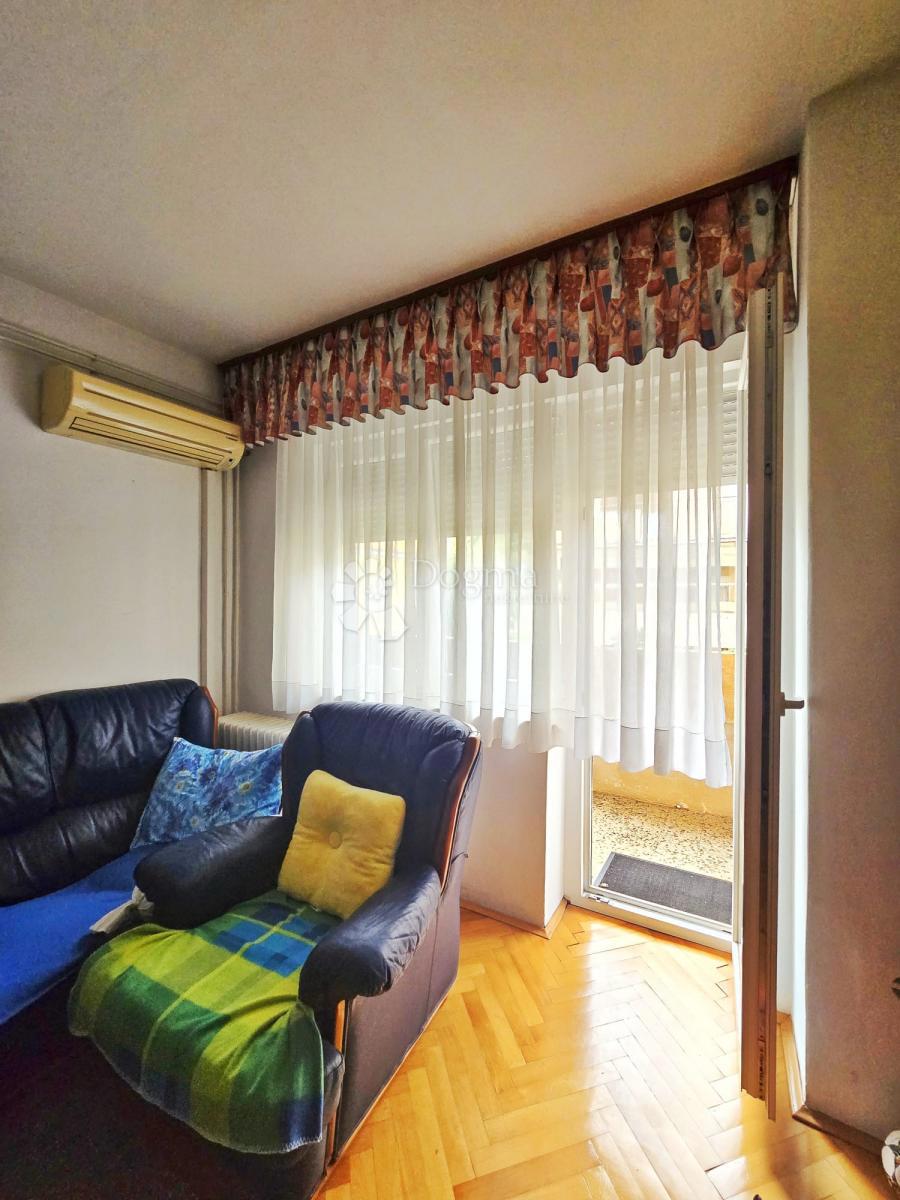 Stanovanje Centar, Pula, 81,85m2