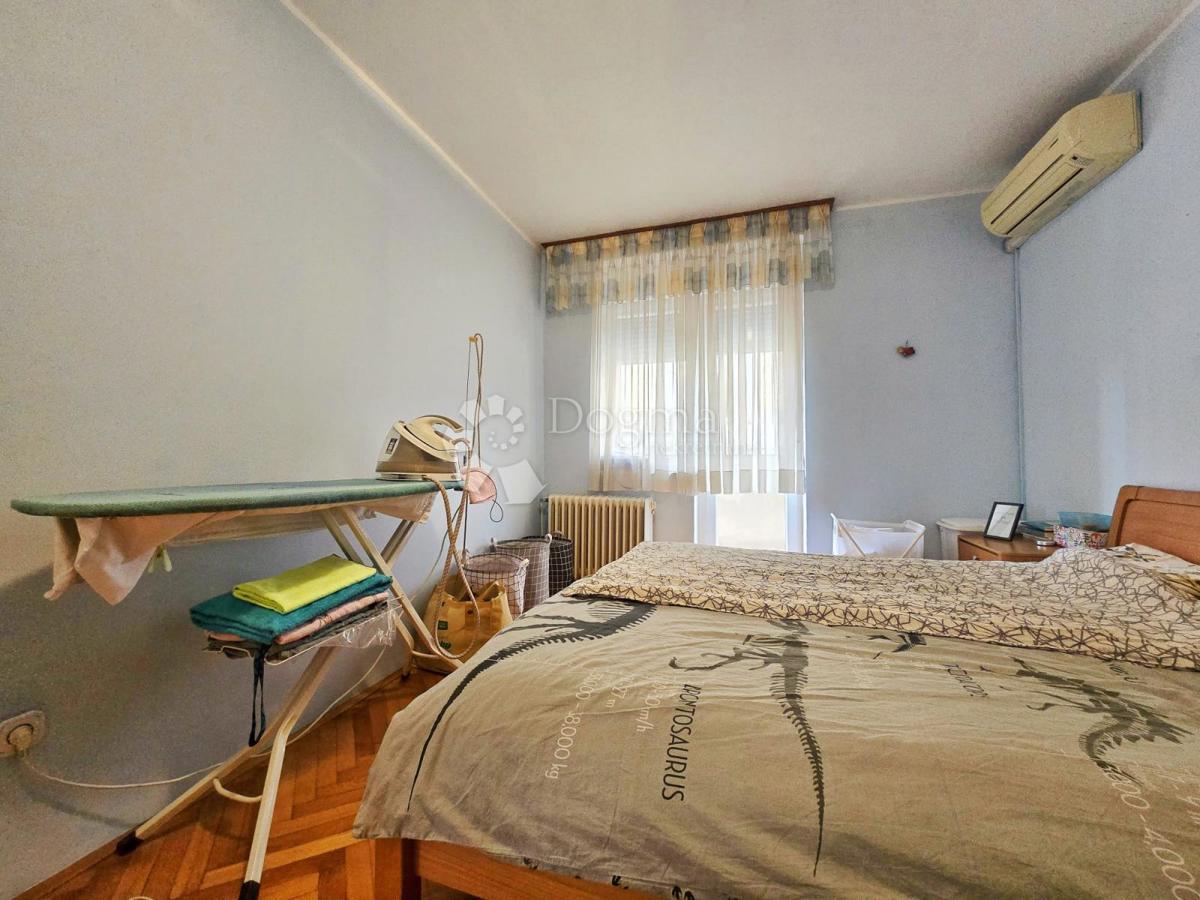 Stanovanje Centar, Pula, 81,85m2