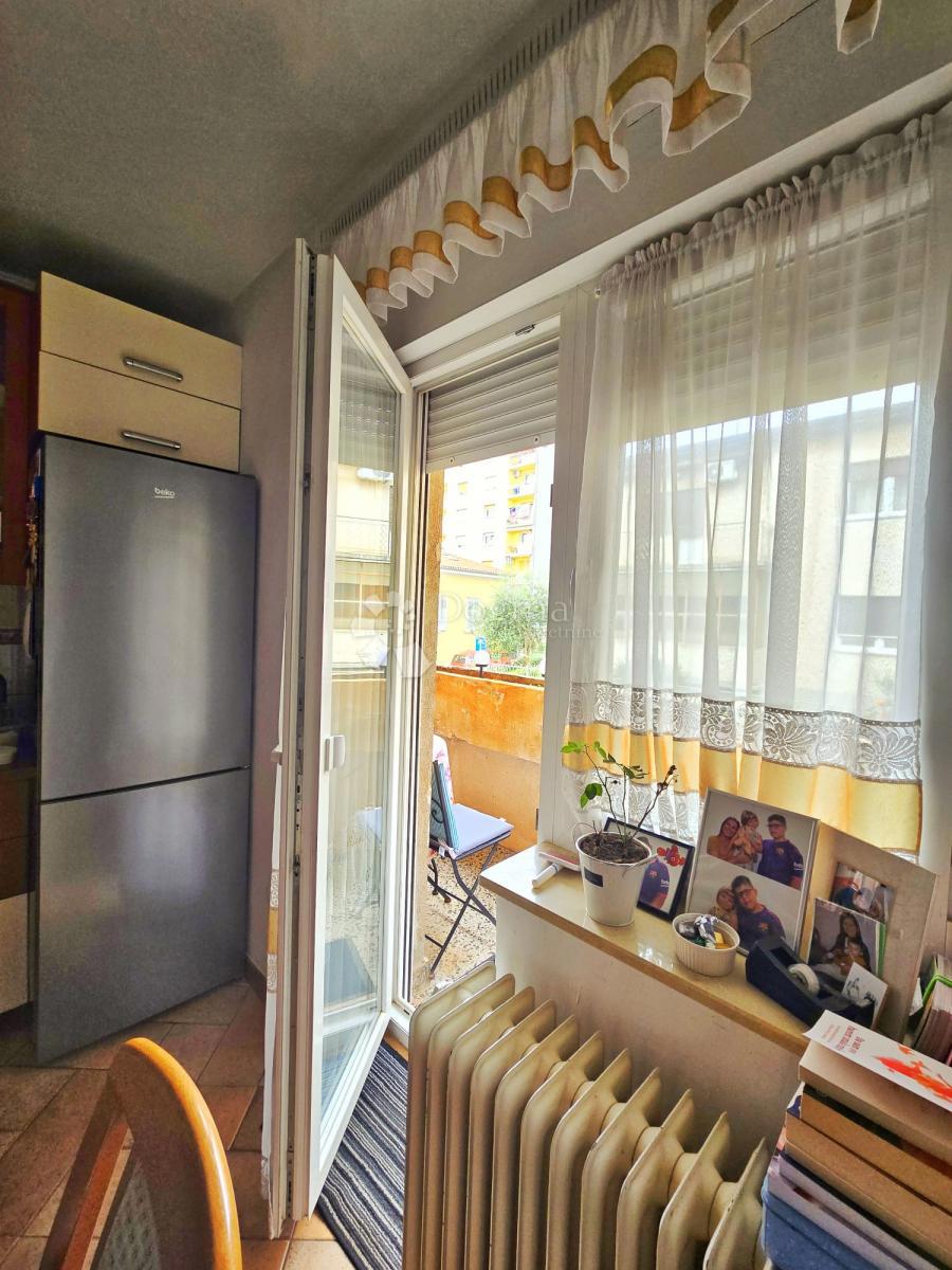 Stanovanje Centar, Pula, 81,85m2