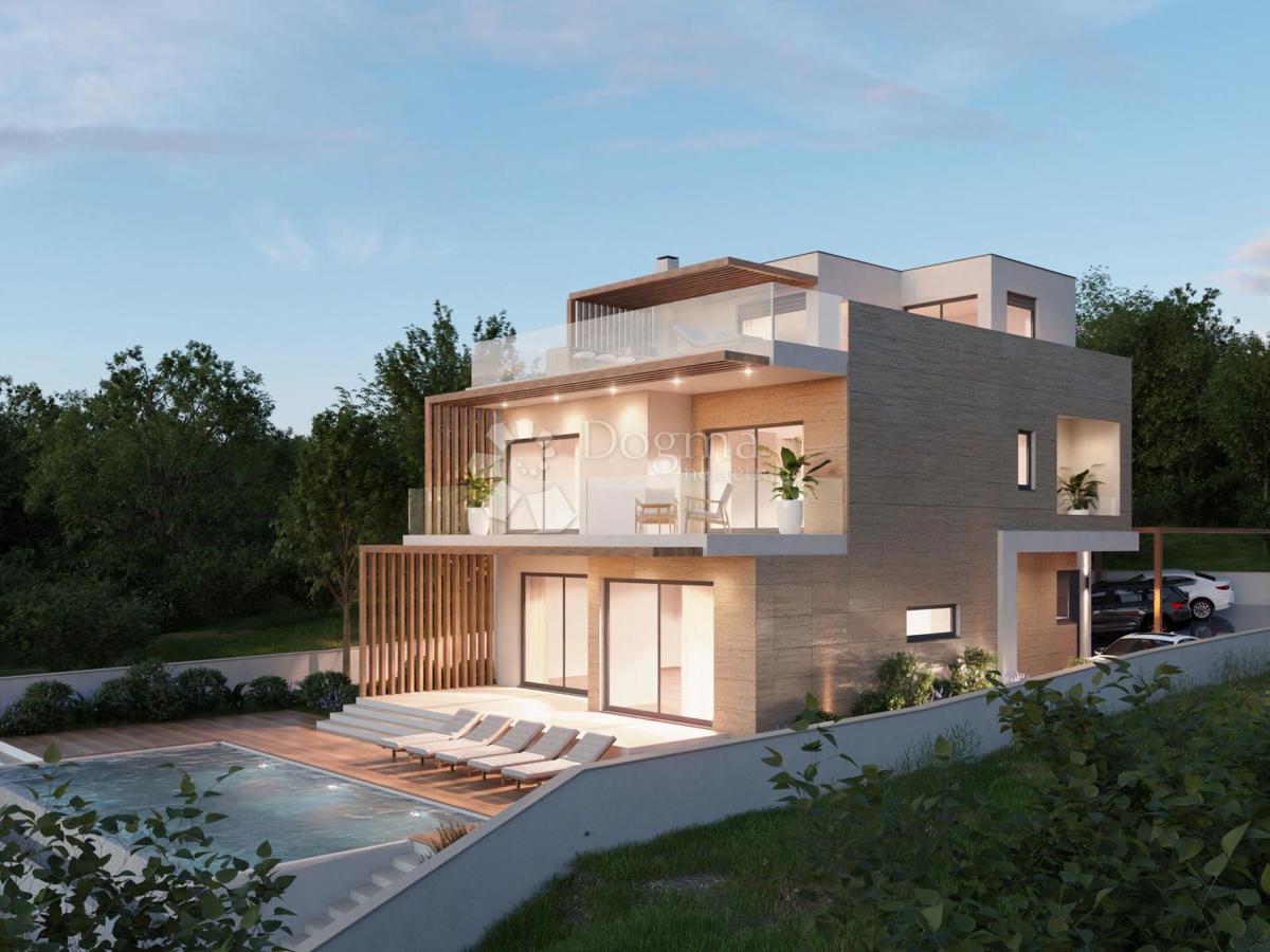 Hiša Dvornica, Rogoznica, 450m2