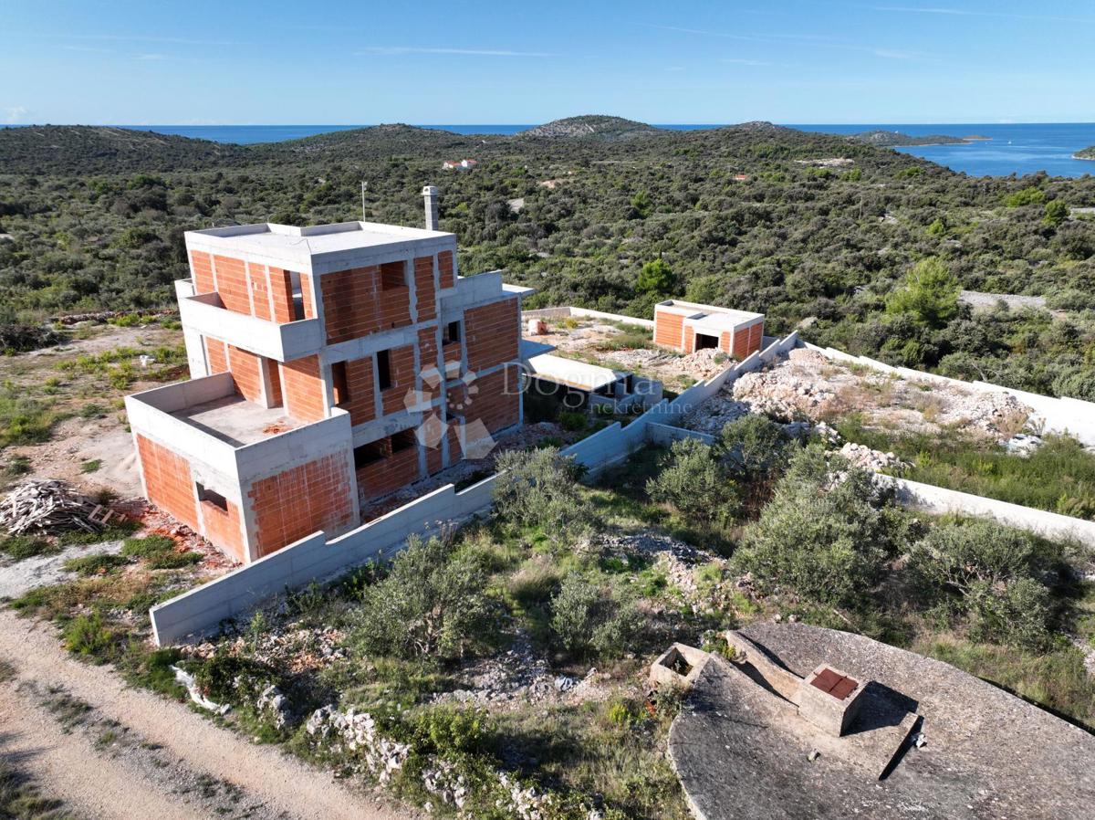 Hiša Dvornica, Rogoznica, 450m2