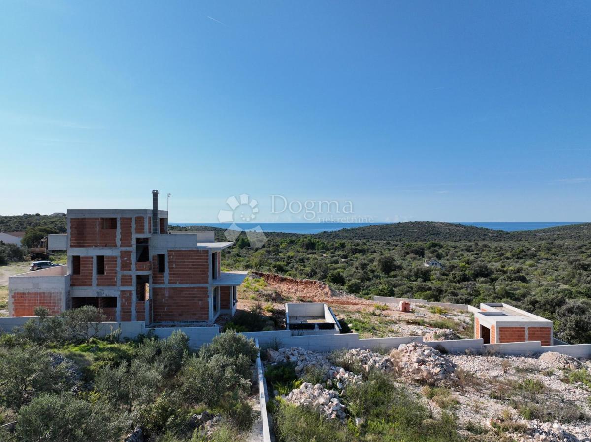 Hiša Dvornica, Rogoznica, 450m2